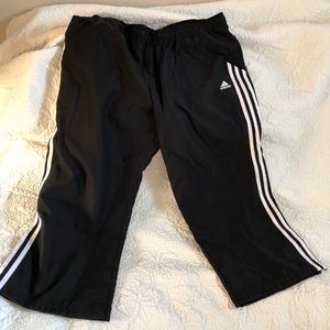 Adidas cropped work out pants